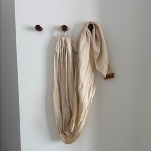 WildBird Cream Wall Hook Set with Dark Wood Pegs
